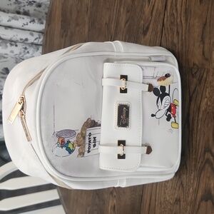 NWT.  Wondapop Disney Mickey Mouse backpack.
